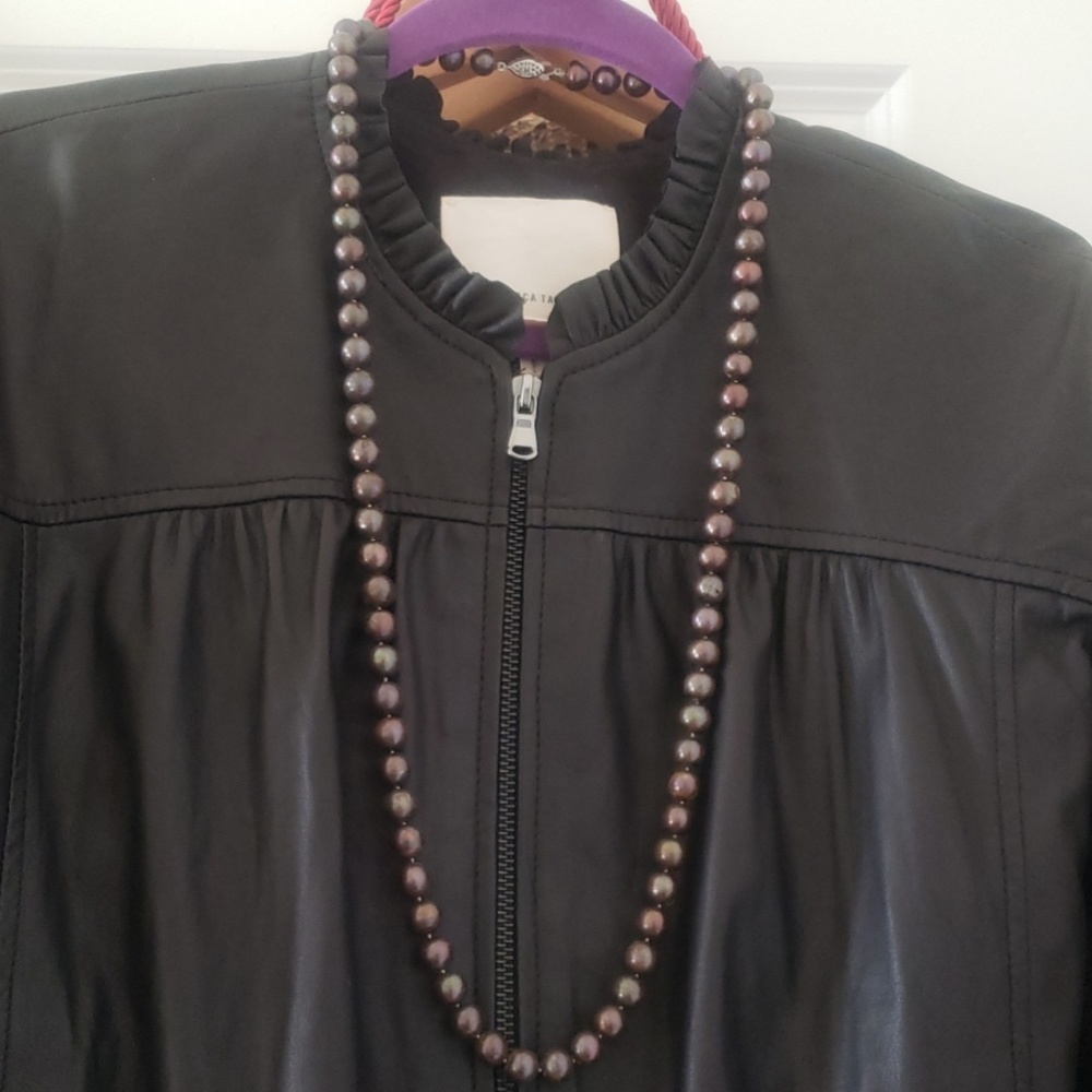 Fresh water Pearl Necklace from South East Asia
